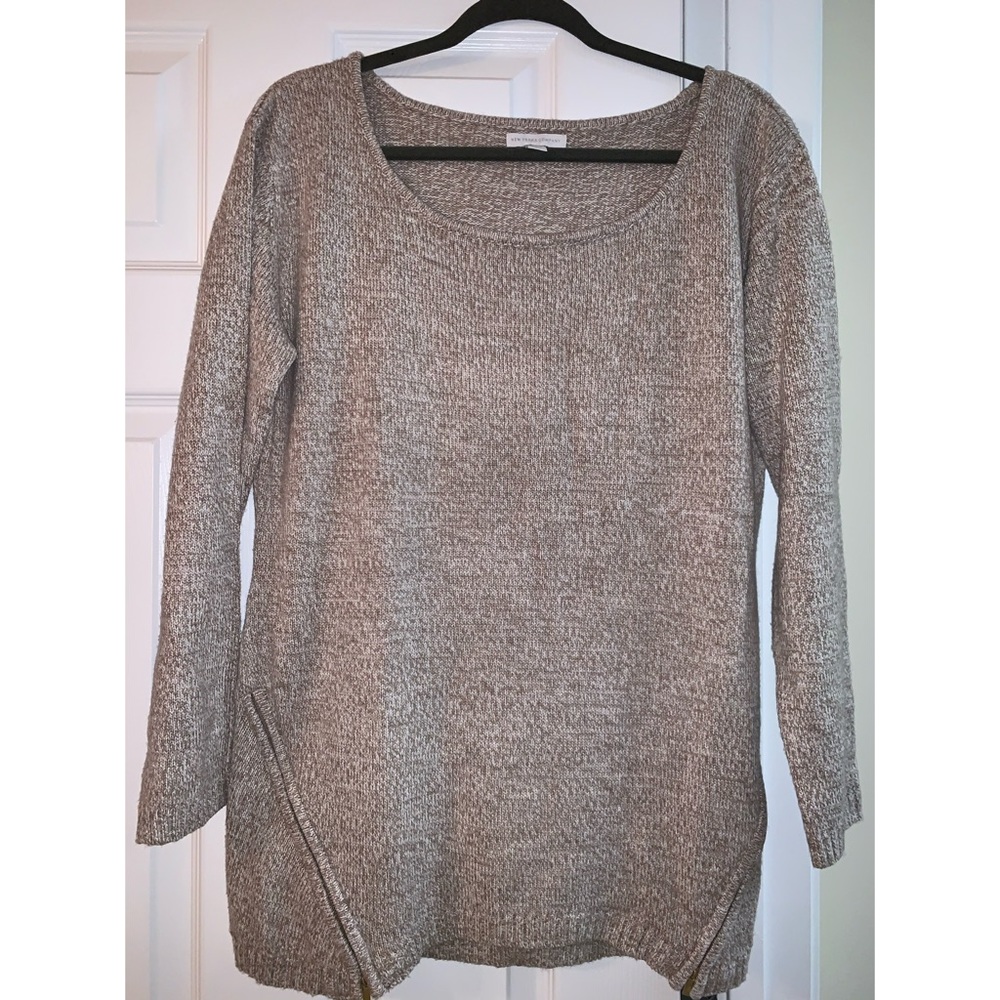 New York & Company Sweater
